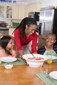 Families Need Guidance in the Kitchen: Research
