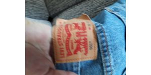 Levi Strauss & Co. - New 501 jeans ripping at the back pocket
