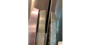 LG Electronics - Mismatched handles on appliances