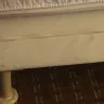 Days Inn - absolutely filthy - Photo 2