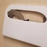 Kroger - dirty restroom - Photo 4
