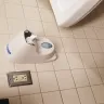 Kroger - dirty restroom - Photo 7