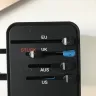AN & Associates - travel adaptor - Photo 1