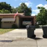 Waste Management [WM] - garbage cans - Photo 1