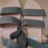 Steve Madden - issue with quality of the sandals - Photo 2