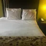 Americas Best Value Inn - dirty bed sheets - Photo 3