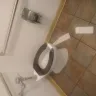 Save-A-Lot - bathroom - Photo 3