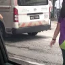 Pos Malaysia - sikap pemandu van pos laju wrd 7895 agak kurang ajar