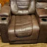 Rooms To Go - Electric loveseat recliner