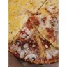 Debonairs Pizza - Burnt pizza, dry seasoning and Rude mamager 