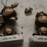 PersonalizationMall - Brocken ornaments!    - Photo 1