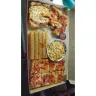 Pizza Hut - Delivery & Takeout - Employee and food