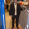 Ladbrokes Betting & Gaming - cashier  rikki - Photo 3