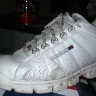 Reebok International - shoes ripped within days - Photo 1