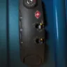 Singapore Airlines - luggage damaged flights sq377 and sq942 - Photo 1