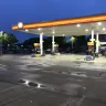 Shell - Employee on duty - Photo 3
