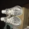 Letgo - stolen yeezys - Photo 2