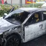 Renault - renault magane caught fire by it's own in singapore - Photo 12