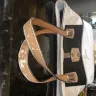Guess - inferior materials used for strap of handbag - Photo 1