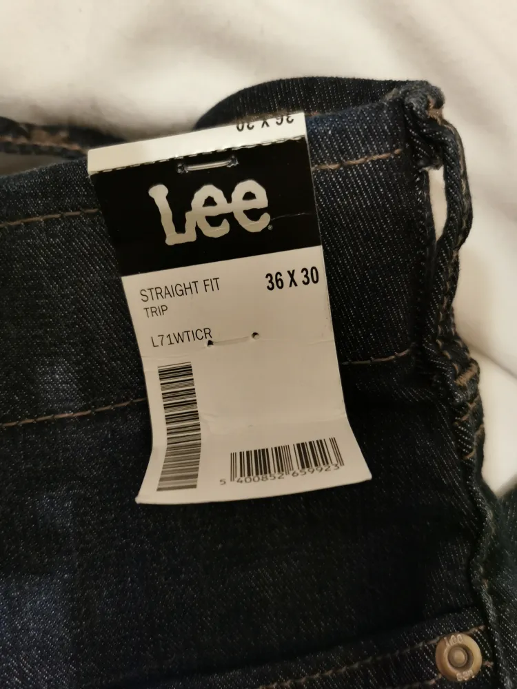 Lee Jeans: Reviews, Complaints, Customer Claims | ComplaintsBoard