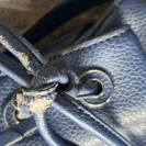 Calvin Klein - A woman's handbag - Photo 3 - comment #2578467