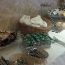 Holiday Inn - employee treatment - Photo 4 - comment #1744496