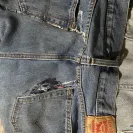 Levi Strauss & Co. - defective material - Photo 1 - comment #2562108